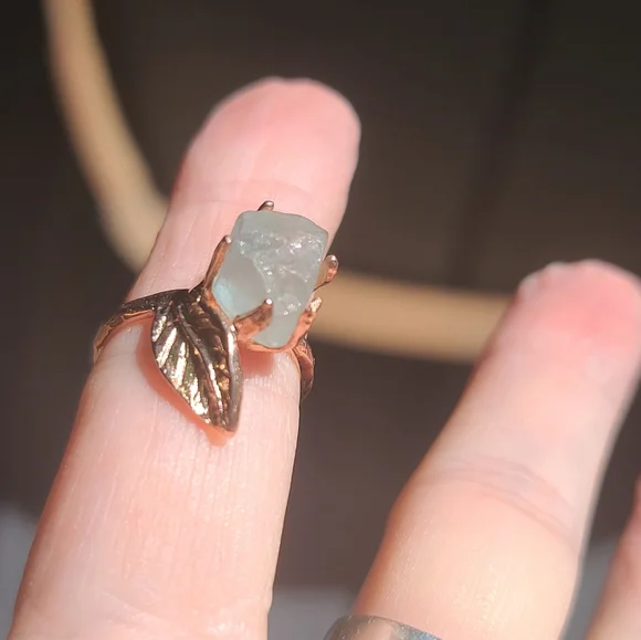 Aquamarine RAW 4k nugget sterling & 24k Rosegold ring sz6.5 - Picture 5 of 7